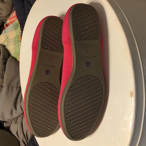 Red Rothy's Flats, size 8 - Picture 2 of 3